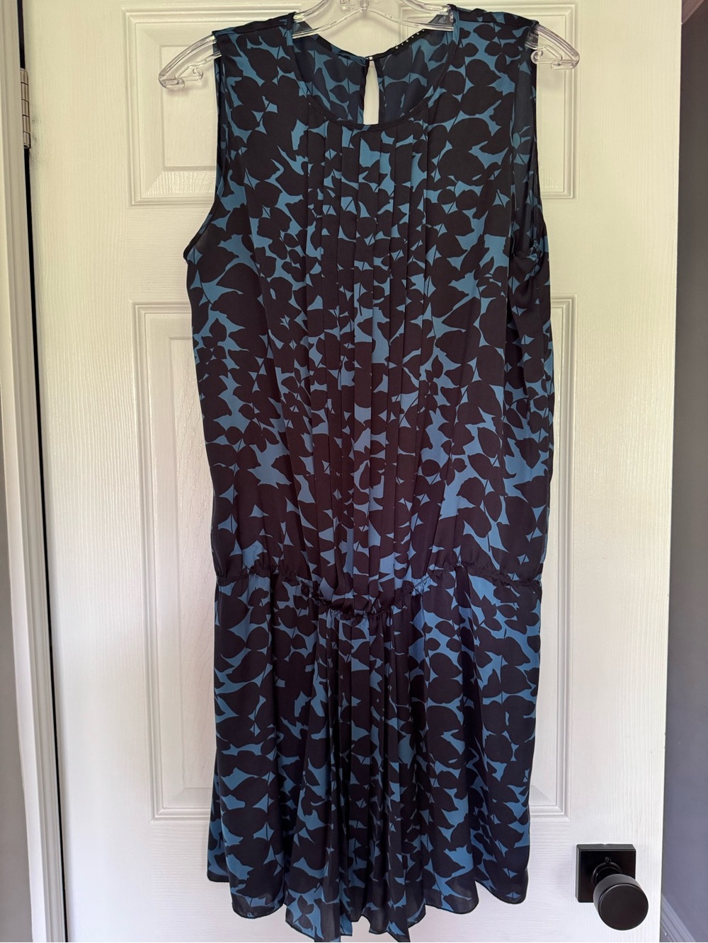 Sisley Drop Waist Sleeveless Dress Black & Blue Print Medium